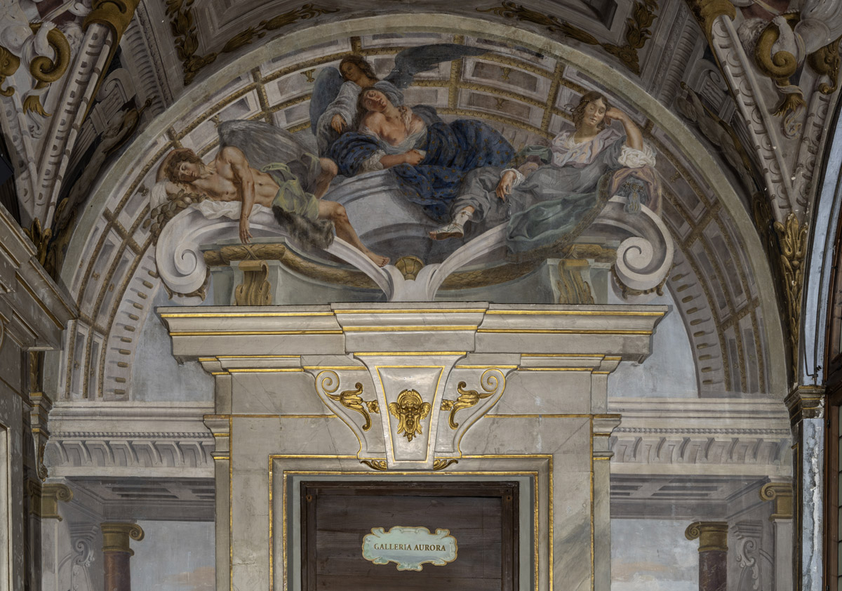 Alessandro Rosi, affresco nella Galleria "dell'Aurora" a Palazzo Corsini (foto Antonio Quattrone) Alessandro Rosi, affresco nella Galleria "dell'Aurora" a Palazzo Corsini (foto Antonio Quattrone)
